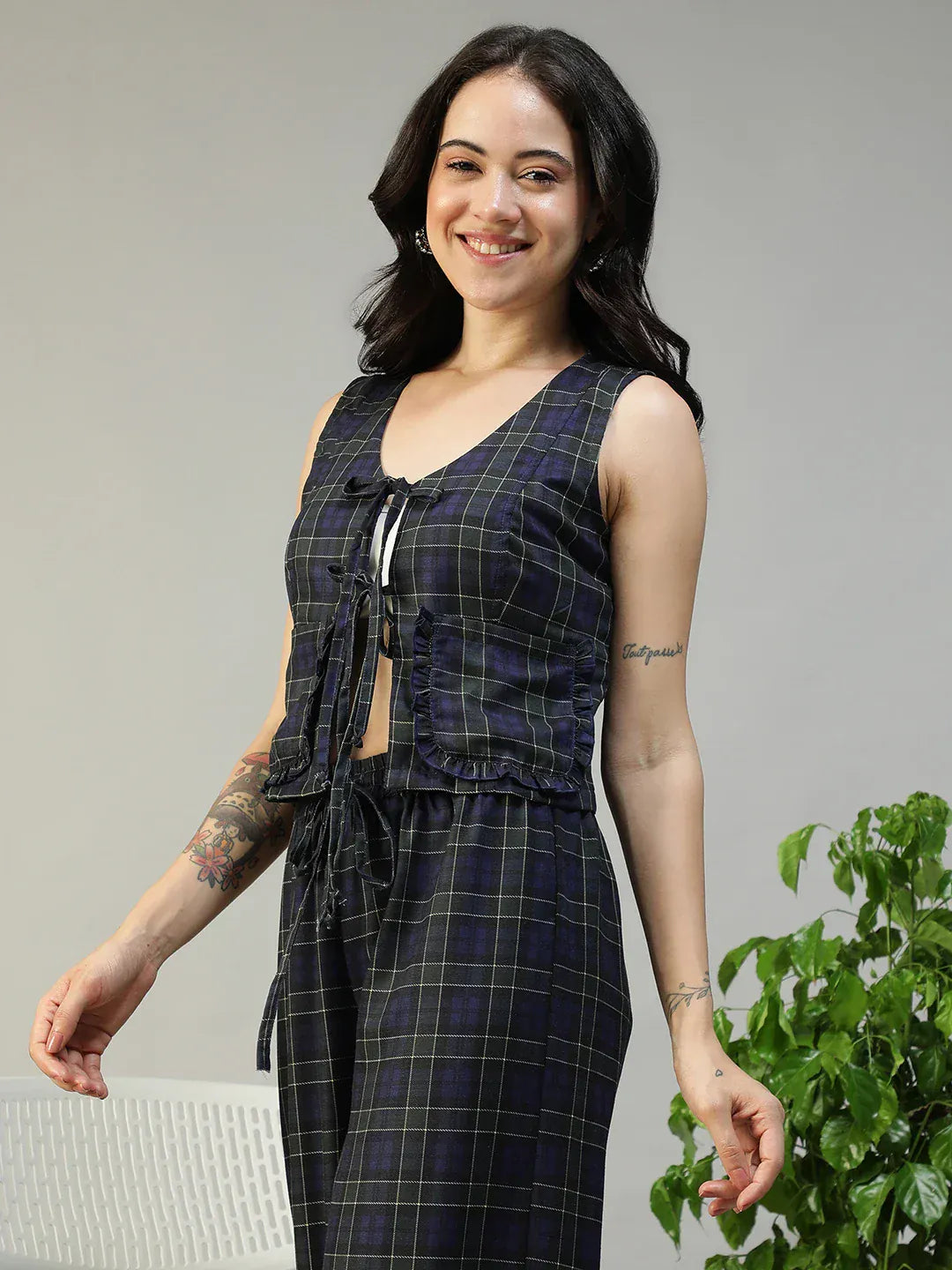 Women Navy Check Slub V-Neck Sleeveless Tie-Up Top With Front Pockets