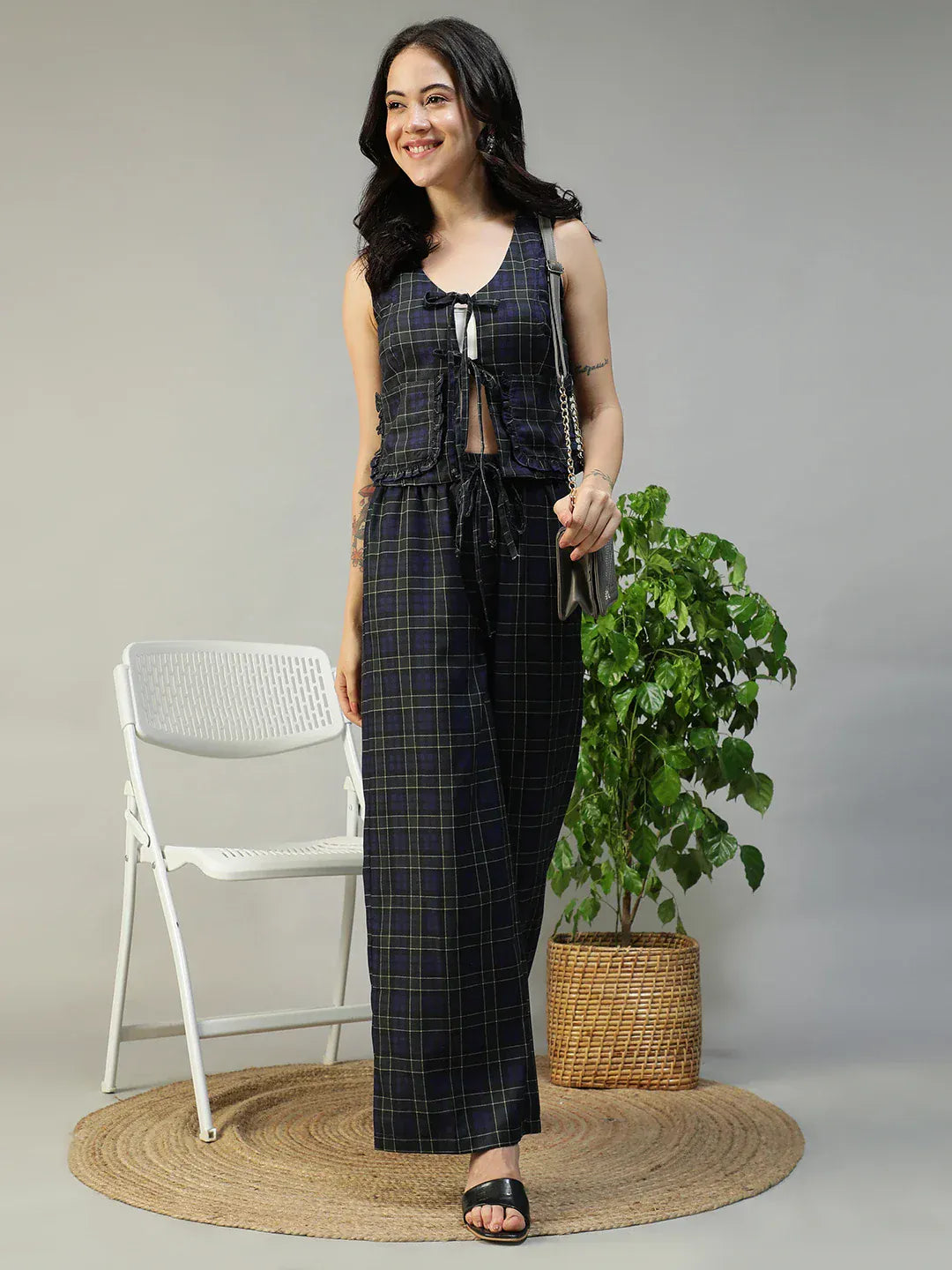 Women Navy Check Slub V-Neck Sleeveless Tie-Up Top With Front Pockets