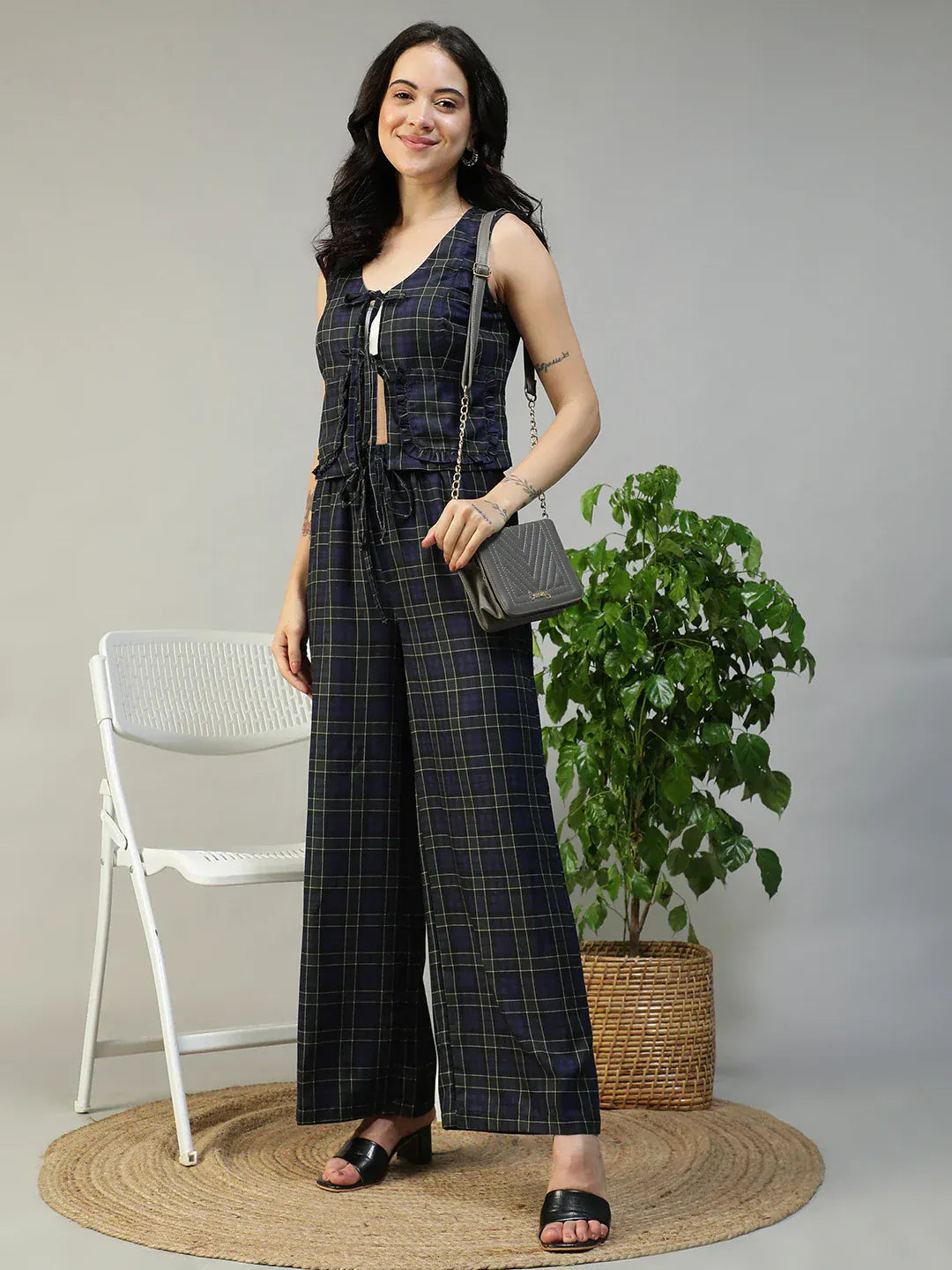 Women Navy Check Slub V-Neck Sleeveless Tie-Up Top With Front Pockets