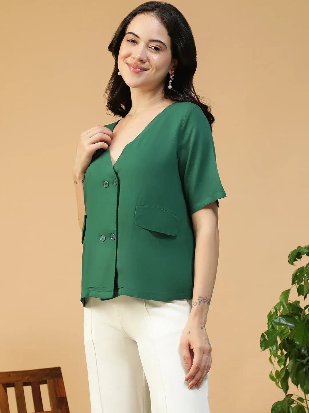 Women Solid Green V-Neck Button Down Top With Front Pockets