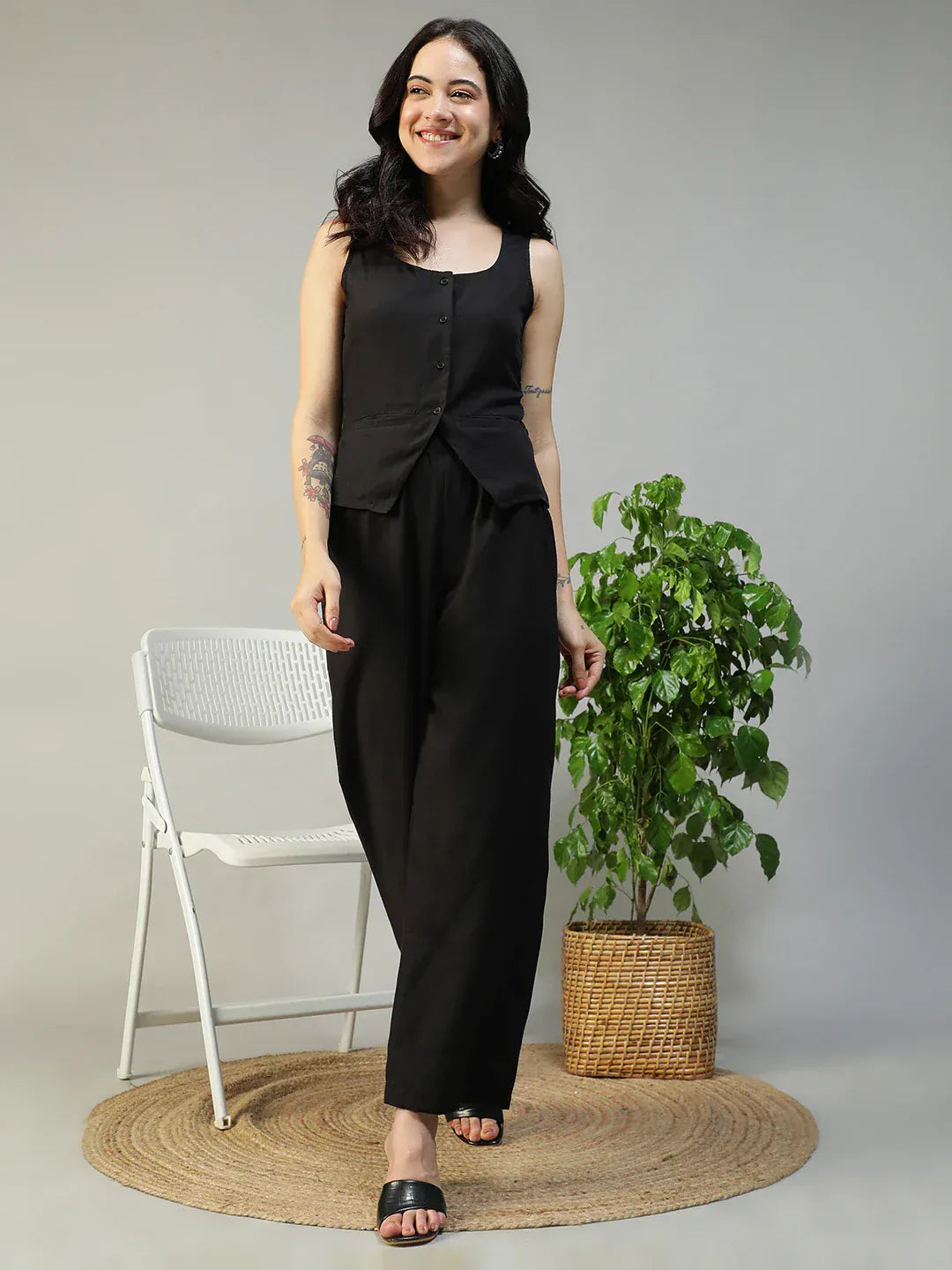 Women Black Button Down Sleeveless Top With Back Tie-Up Belt