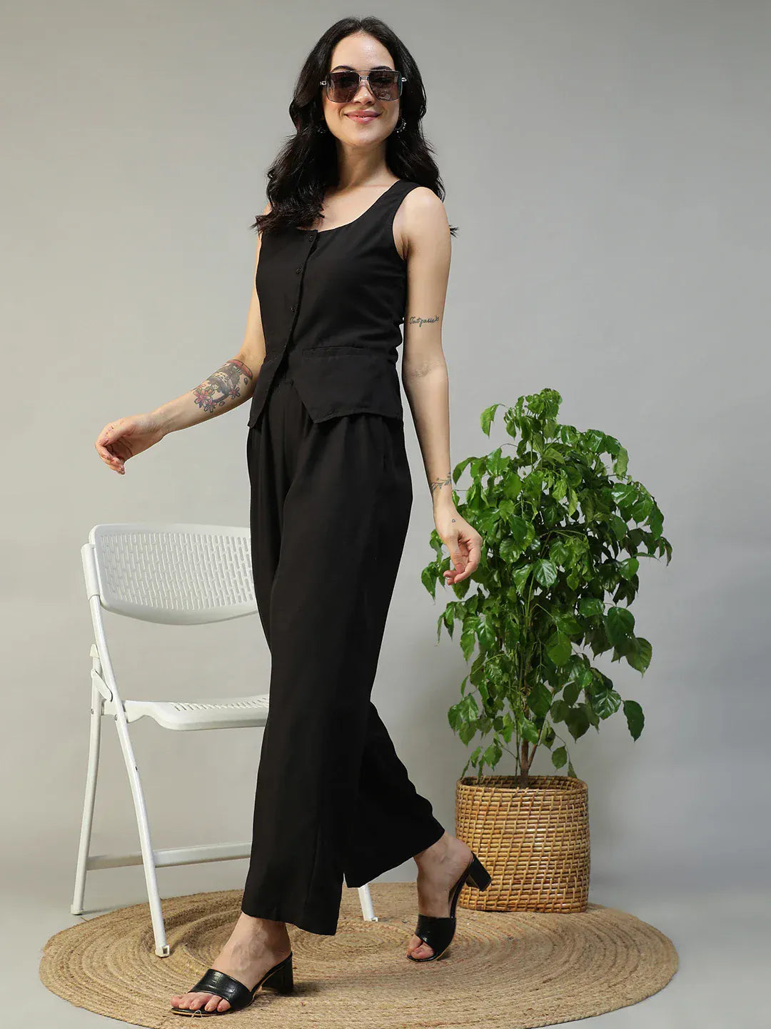 Women Black Button Down Sleeveless Top With Back Tie-Up Belt