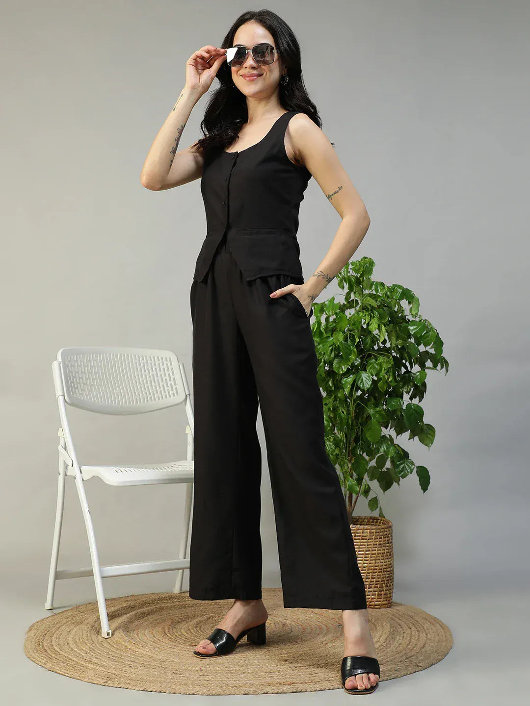 Women Black Button Down Sleeveless Top With Back Tie-Up Belt