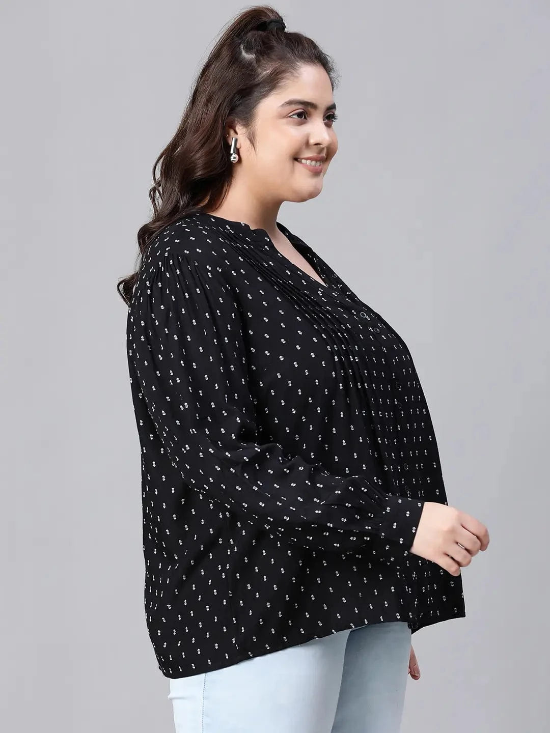 Women Plus Size Black Floral Print V-Neck Long Sleeve Top