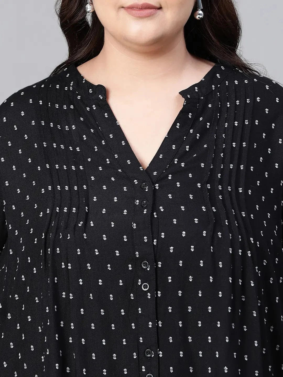 Women Plus Size Black Floral Print V-Neck Long Sleeve Top