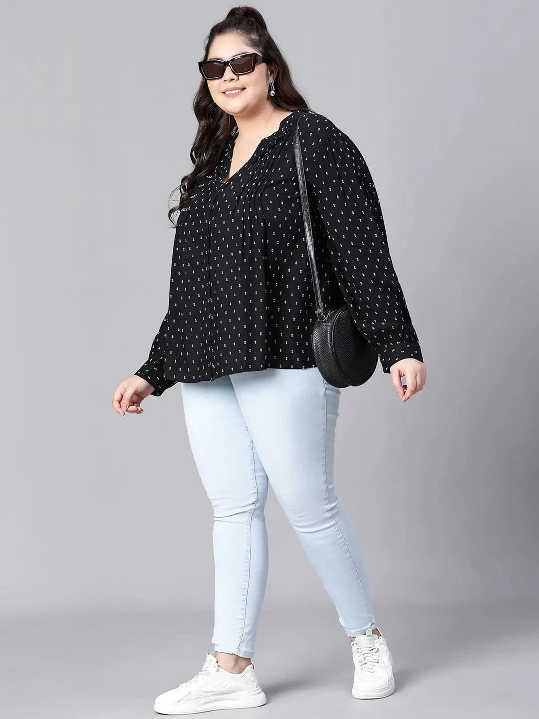 Women Plus Size Black Floral Print V-Neck Long Sleeve Top