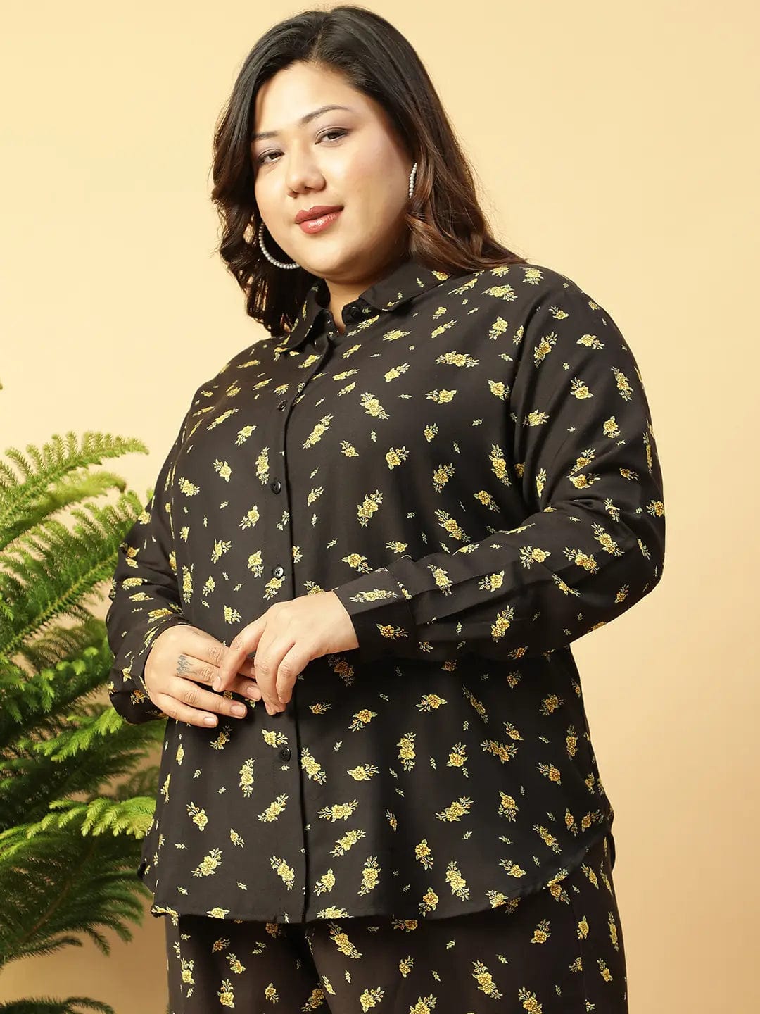 Well Black rayon print  Collared Button-Down Plus-Size  Women Shirt