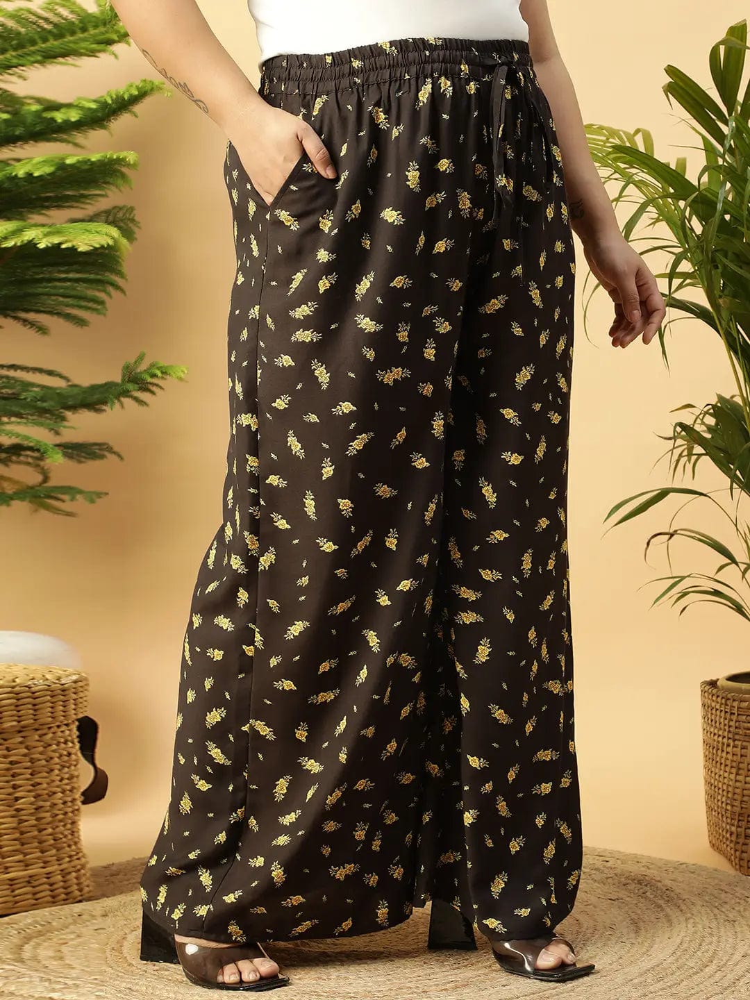 Bright  Black Tropical Print Elasticated Plus Size Women Pant