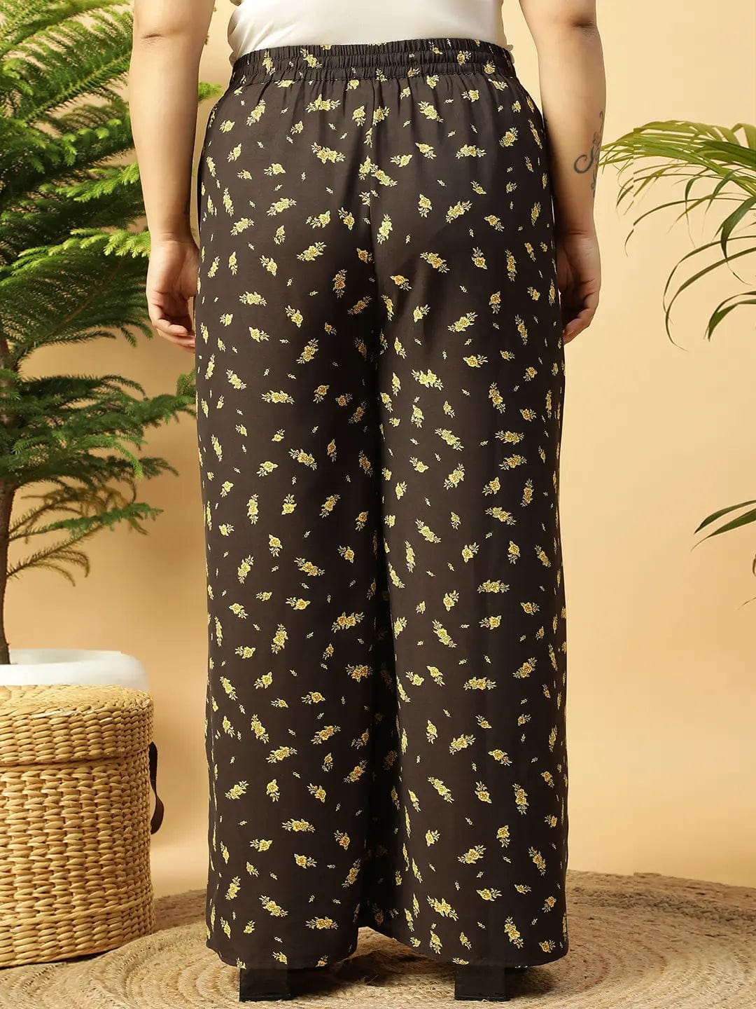 Bright  Black Tropical Print Elasticated Plus Size Women Pant