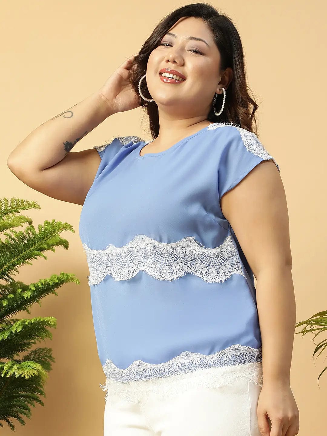 Like Blue Short Sleeve Lace Detailed Plus Size Women Top