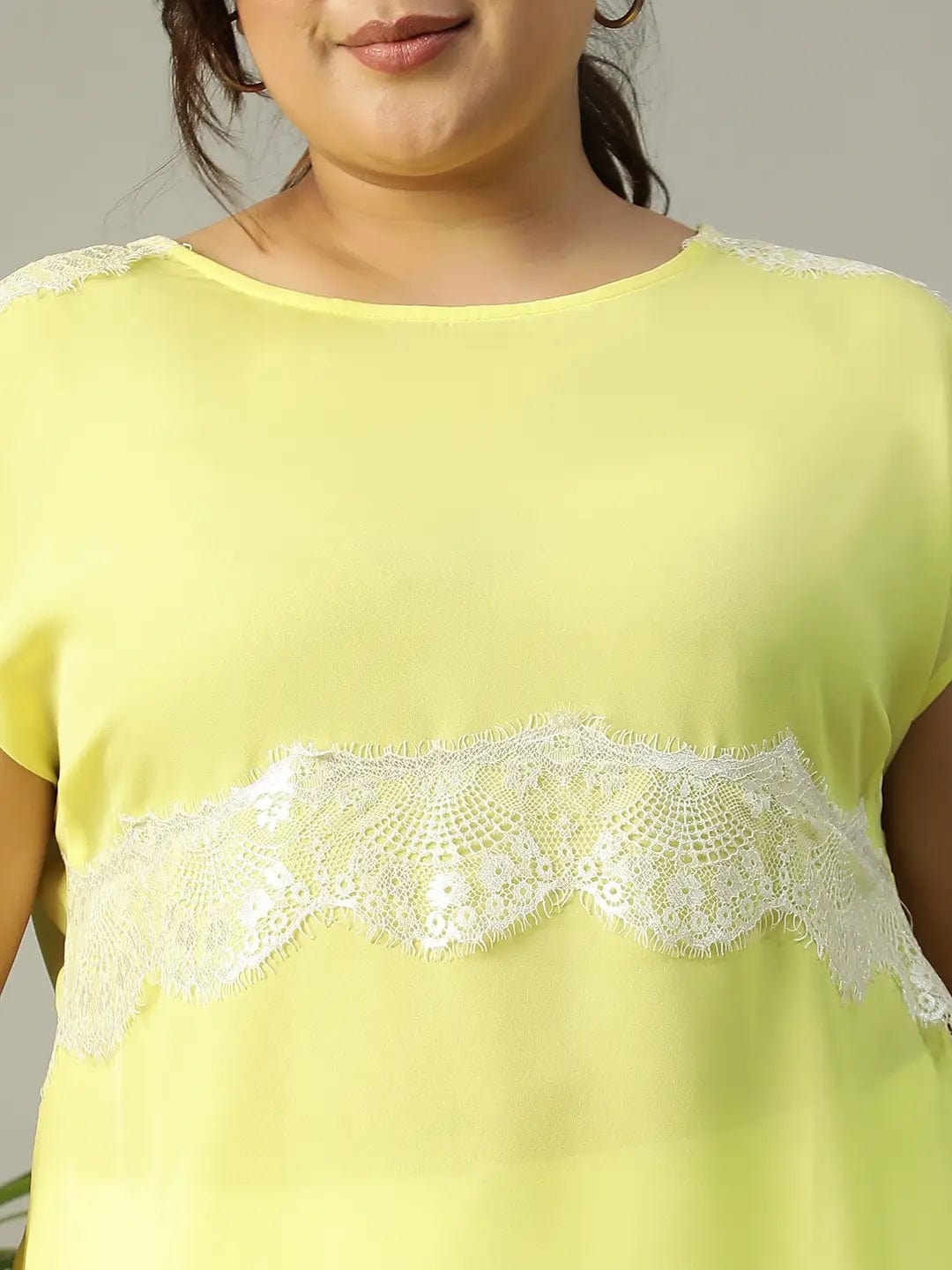 The Yellow Short Sleeve Lace Detailed Plus Size Women Top