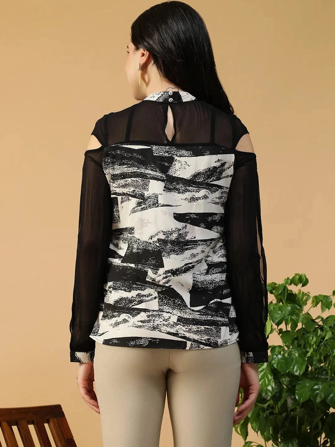 Flex Black Marble Print Key Hole Neck Long Sleeve Cold Shoulder Cut Out Detail Women Top