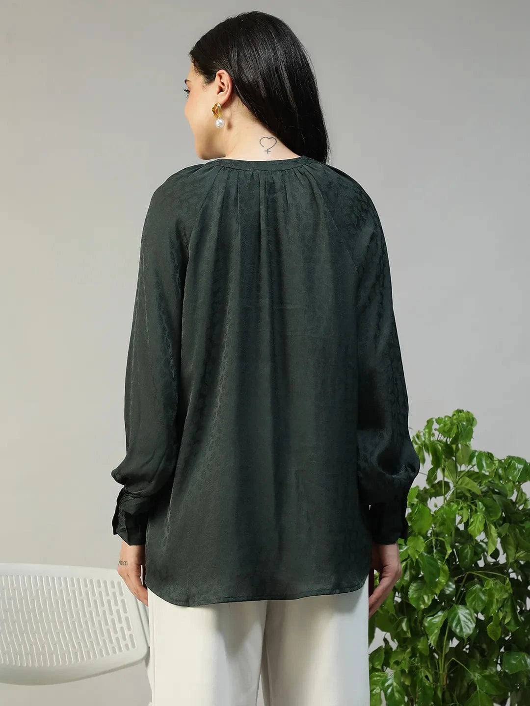 Fearless Green Round Neck Long Sleeve Button Down Women Top