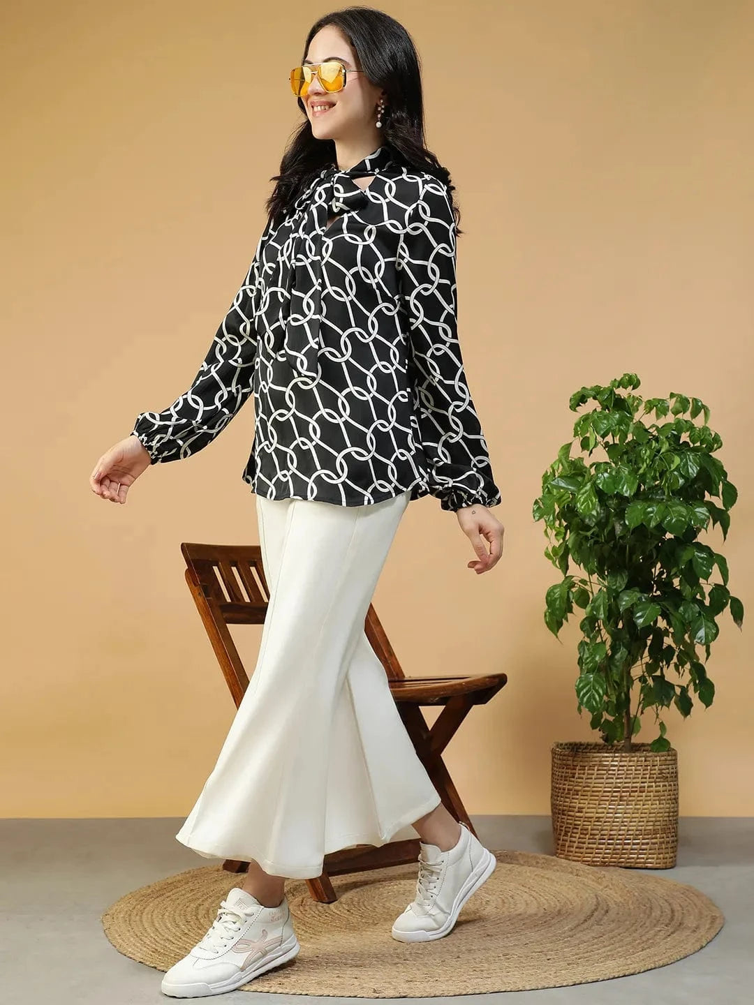 Quaint Black Abstract Print Round Neck With Tie-Up Detail Long Sleeve Women Top