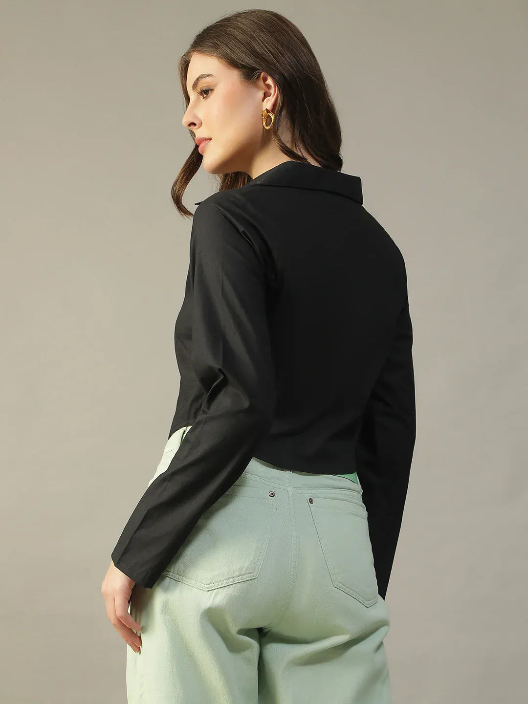 Black Cotton Women’s Crop Top with Collar & Zip Front