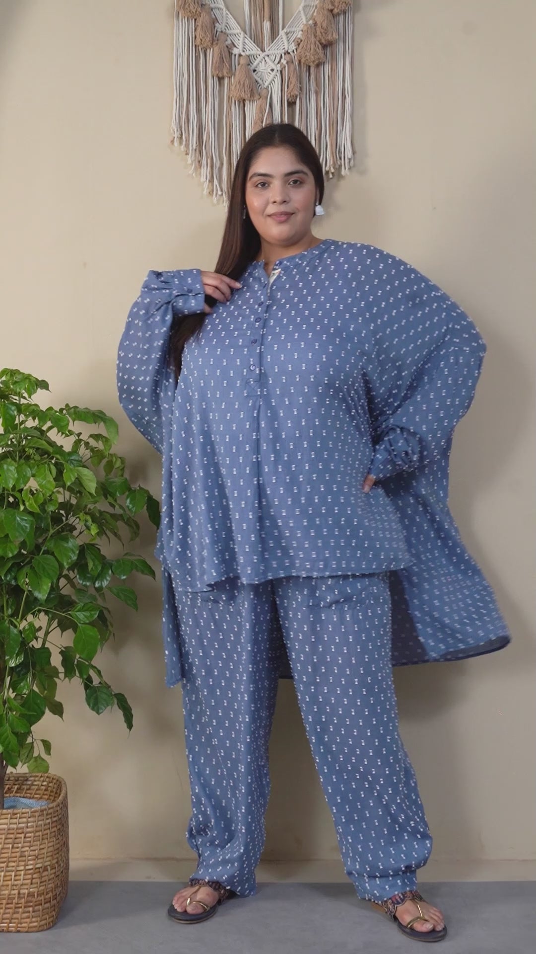 Blue Stripe Print High Low Hem Tunic & Trouser Dobby Textured Plus Size Women Co-Ord Set